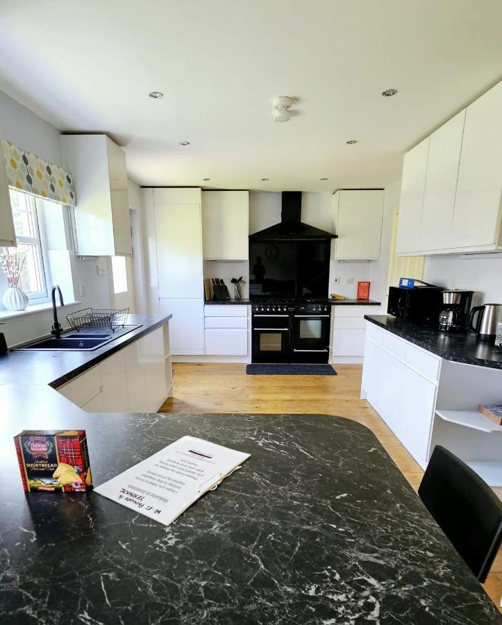 Villa 26 Woodgrove Drive à Inverness Extérieur photo