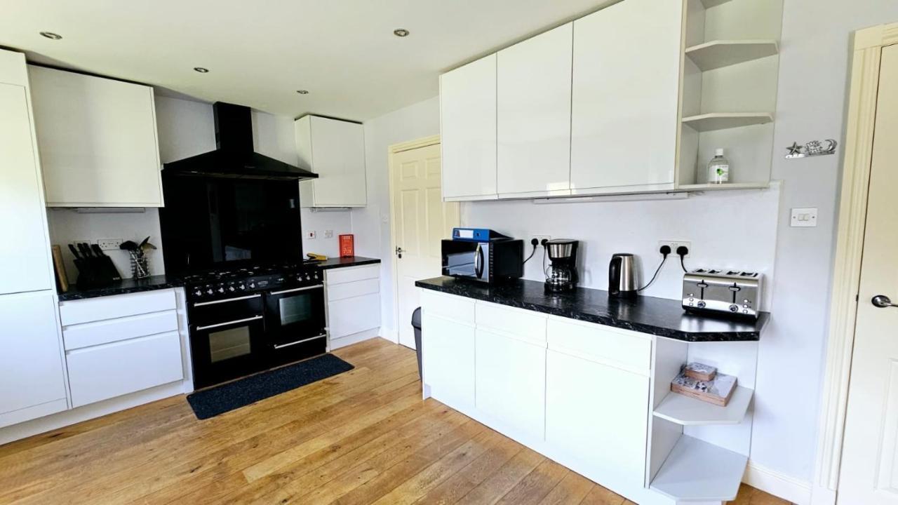 Villa 26 Woodgrove Drive à Inverness Extérieur photo